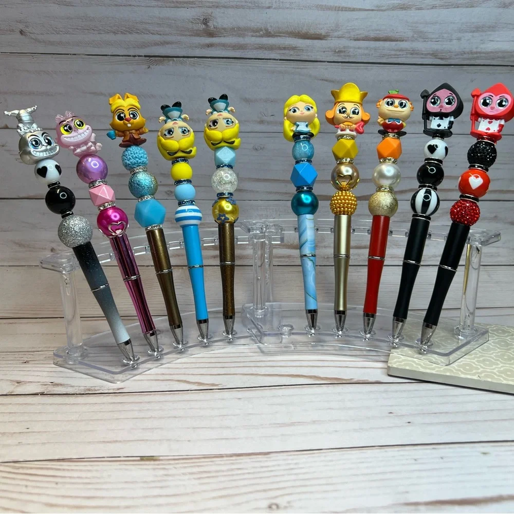 Handmade “King of Hearts” Doorables Beaded Pen